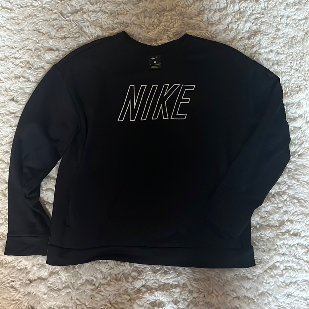 nike sweatshirt
